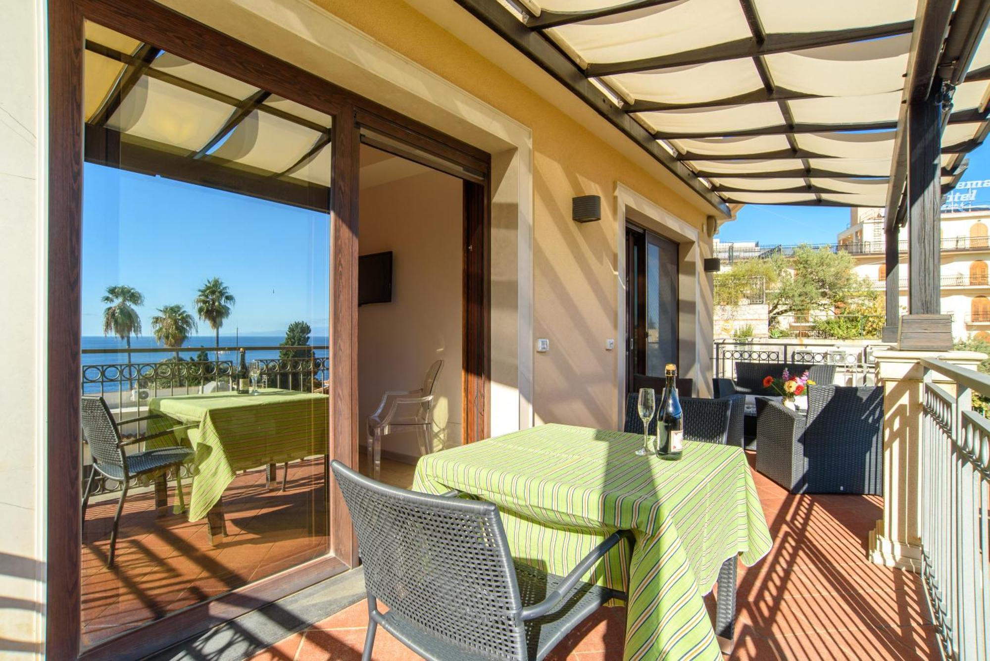 Dhome Baia Mazzaro' Taormina Exterior photo
